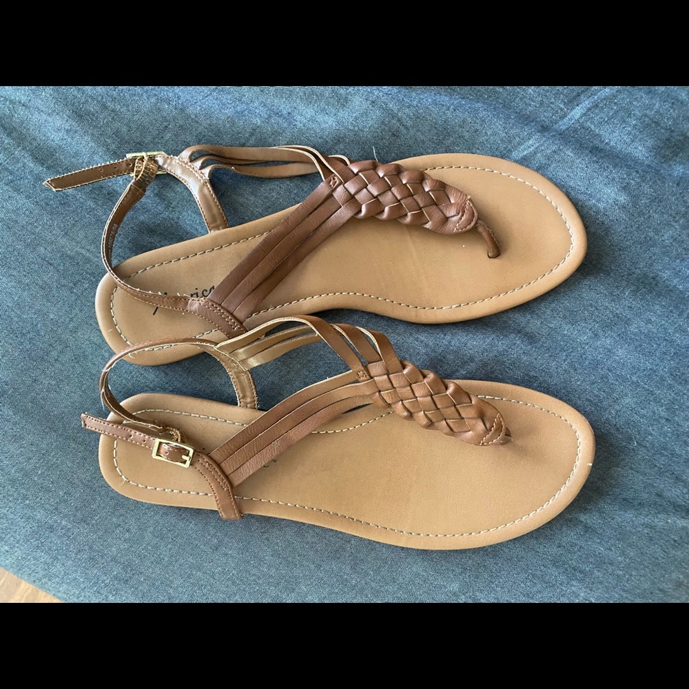AE Braided Sandels
